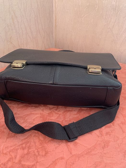 Мужской кожаный портфель производство Италия