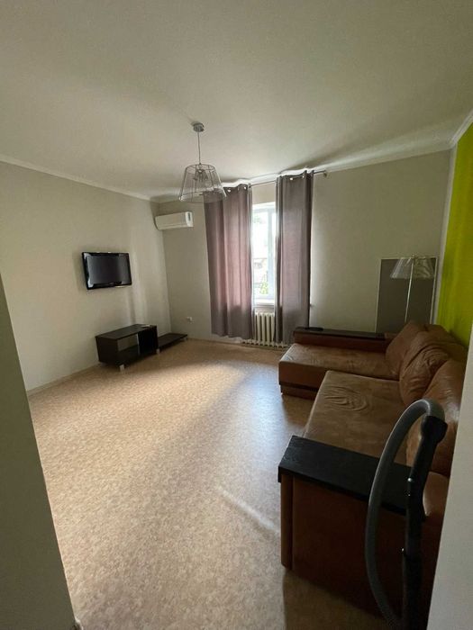 Оренда 2к квартири по вул. Энгельса