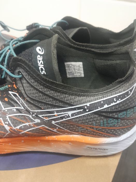 Buty biegowe Asics Fujispeed  - terenowe