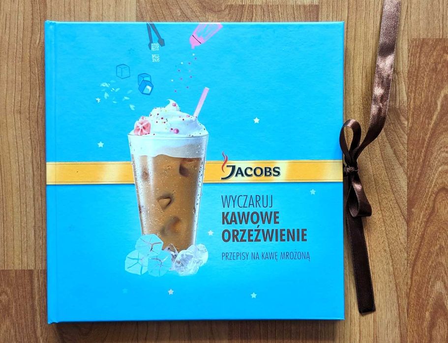 Przepisy na kawę mrożoną, książka Jacobs „Wyczaruj kawowe orzeźwienie"