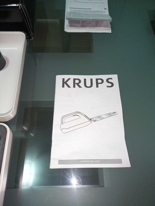Faca elétrica KRUPS GVD 3 com dois conjuntos de lâminas