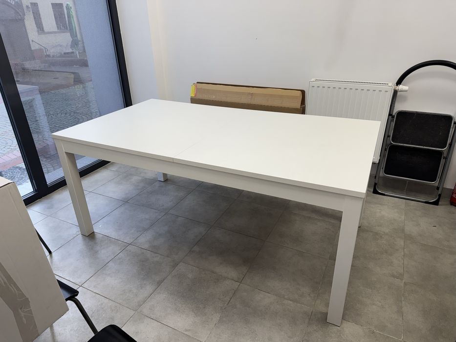Na sprzedaz duzy , rozkladany stół ikea