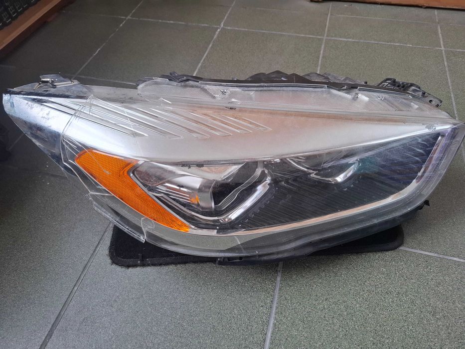 Фара передня права Ford Kuga mk2 рестайлінг bi-xenon led на розборку