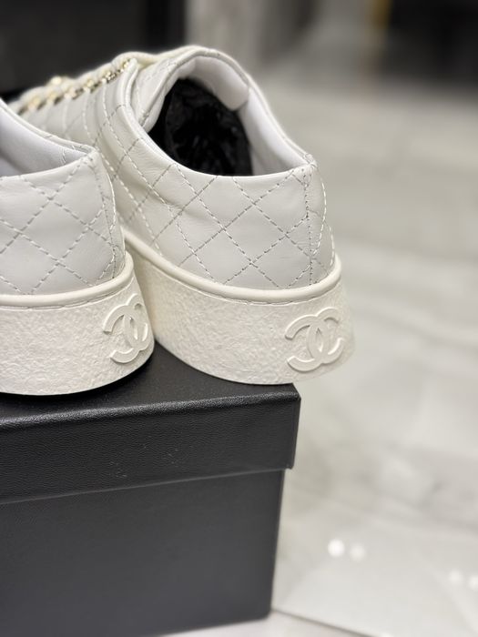 Trampki Chanel White Leather