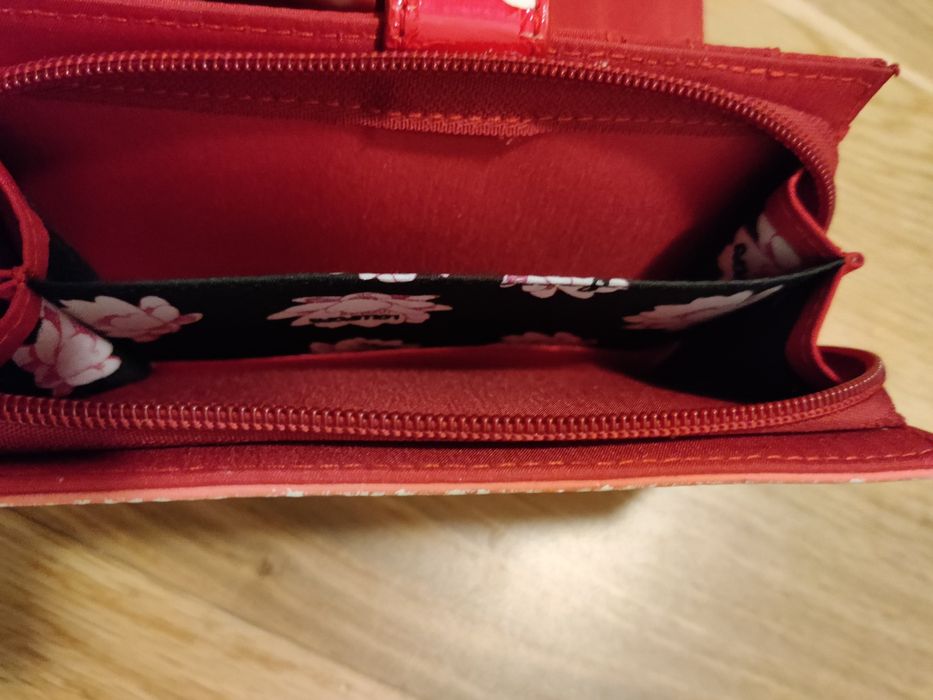 Carteira fúcsia, Lollipops