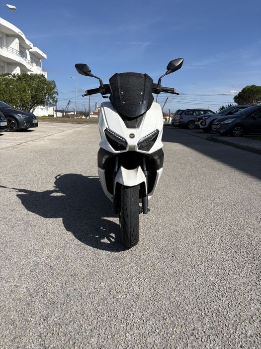 Vendo scooter vieste 125CC