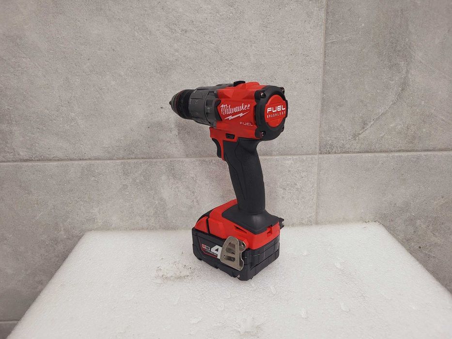 Milwaukee M18 FPD2  Wiertarko-wkrętarka udarowa + Aku.  4Ah  Germany!