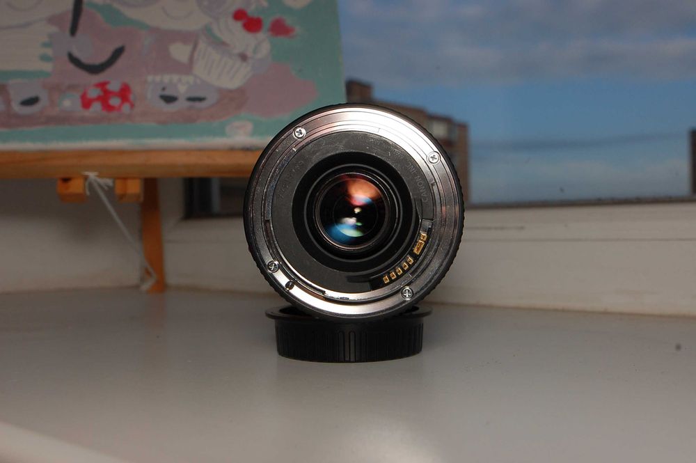 Продам об'єктив zoom Canon EF 75-300 f/4-5.6 III