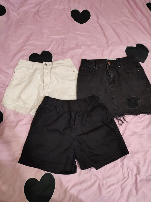 2 Шорт женских и одна юбка