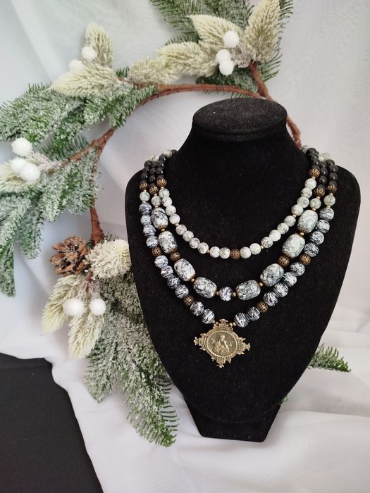 Українське намисто з різдвяною зіркою  коралі до вишиванки