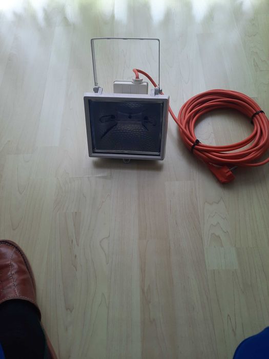 Halogen    Lampa