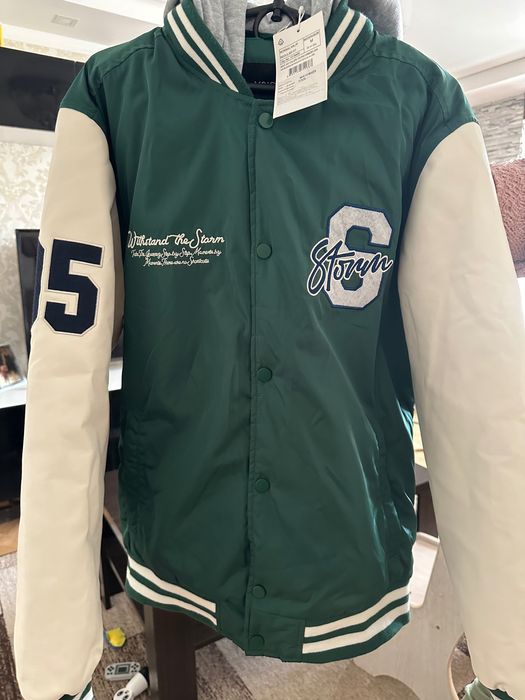 Продам куртку бомбер