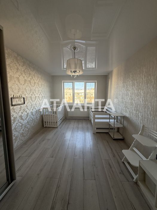 3-комнатная квартира Заболотного/Днепропетровская дорога. Газовый дом