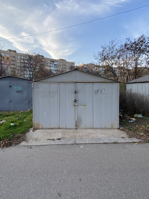 Продам металлический гараж микрорайон Юбилейный!