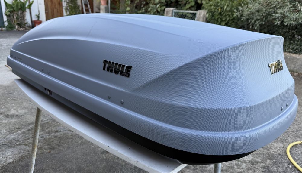 Mala de Tejadilho Thule Pacific 200 – Como Nova (Usada Apenas 1 Vez)