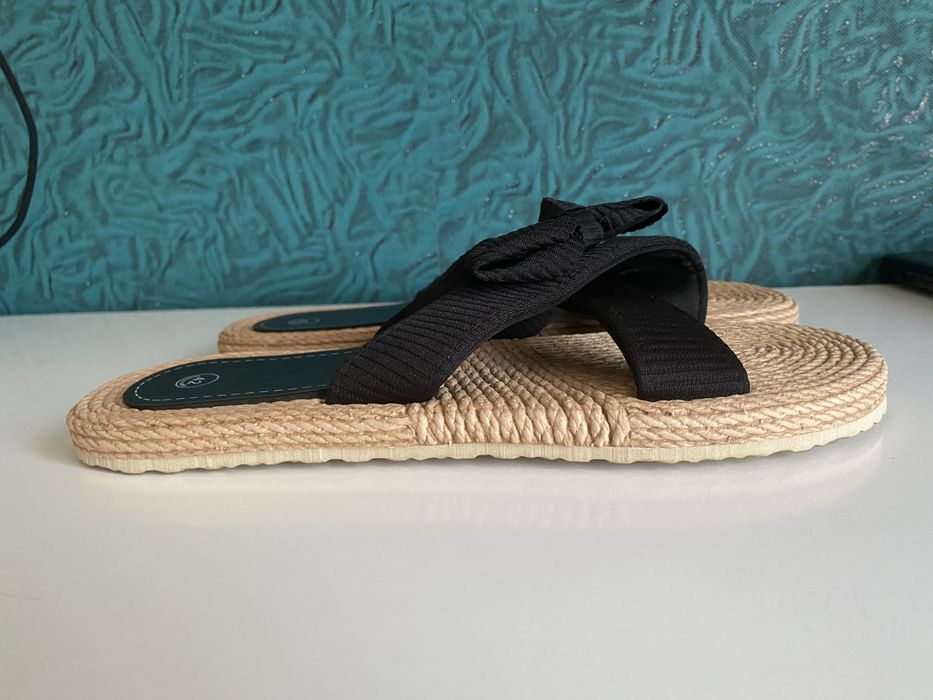 Нові тапки розмір 40