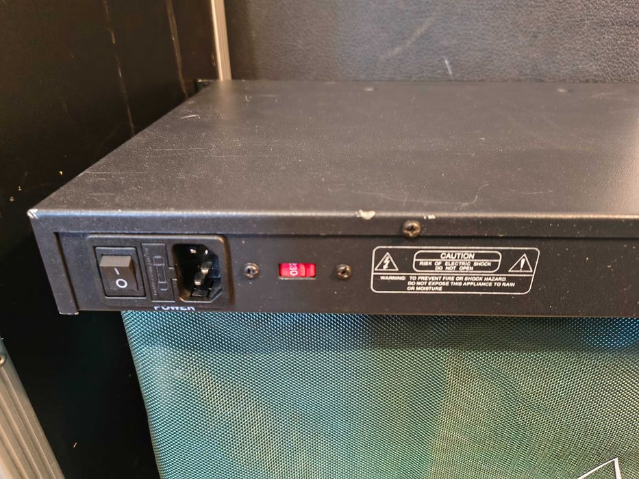 TNC ACMP-73 Preamplificador tipo Neve 1073