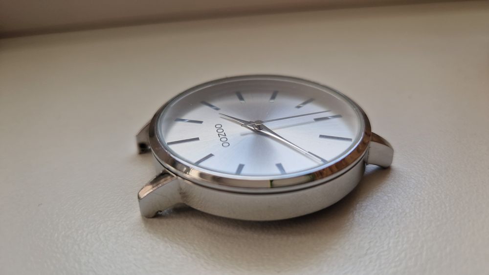 Zegarek Oozoo w ładnym stanie