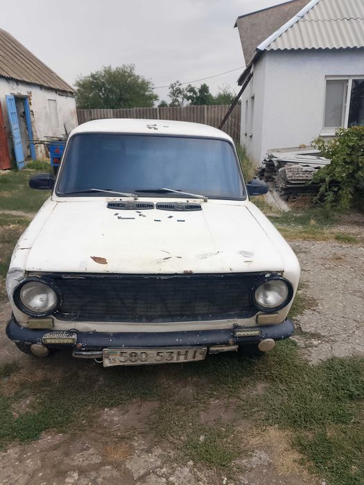 Легковий автомобіль 2101