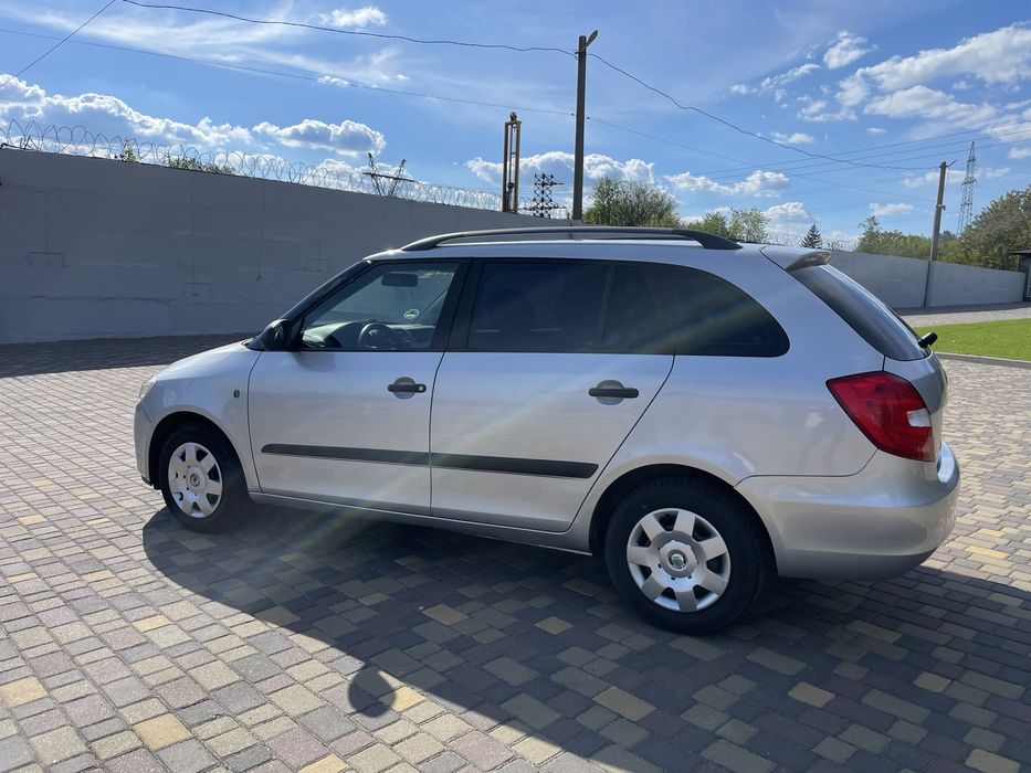 Авто Skoda fabia 2009 універсал