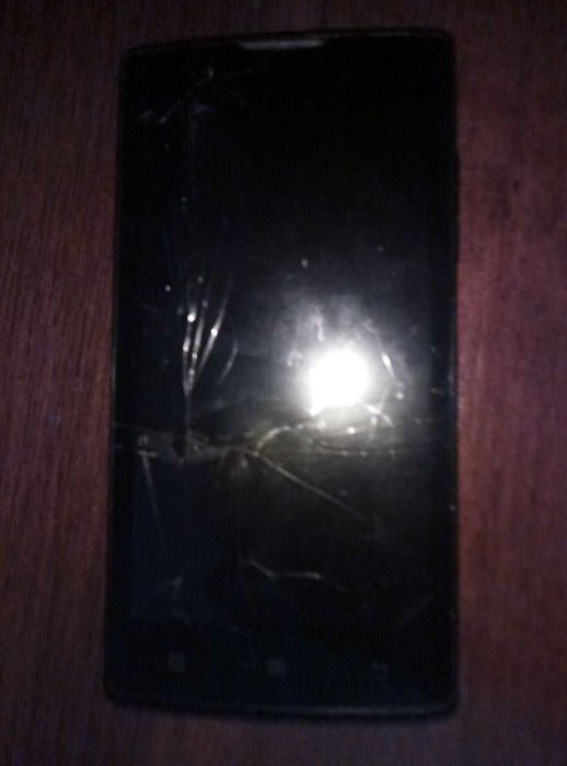 Lenovo  a2010-a  Телефон