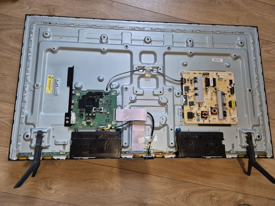 Telewizor Samsung 50" QLED QE50Q67TAU uszkodzony