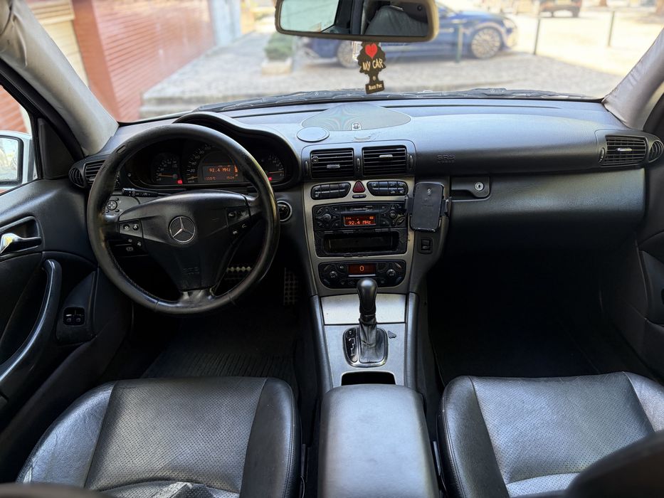 Mercedes C220d Coupé 2.2 Gasóleo – Caixa Automática