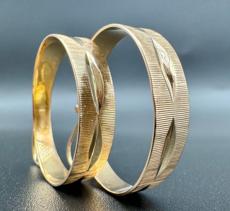 Złote kolczyki "Koła"; próba: 14ct 583, waga: 6,34g, średnica: 2,7cm