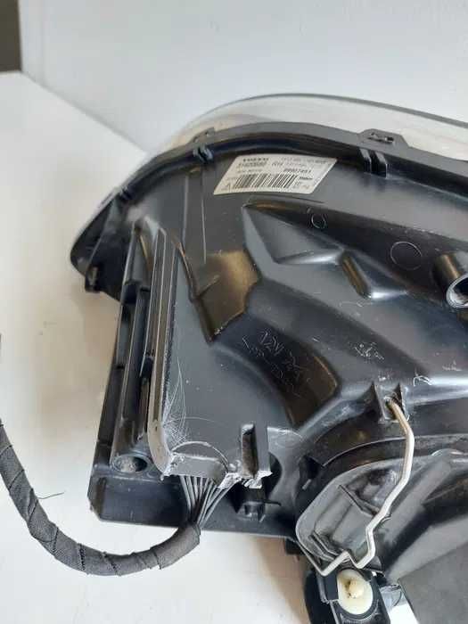 Lampa przednia prawa Volvo XC60 Bi-xenon Europa
