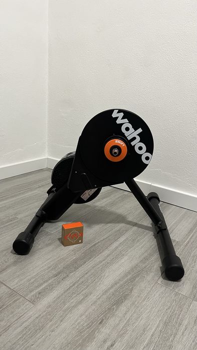 Wahoo Kickr Core + Zwift Cog