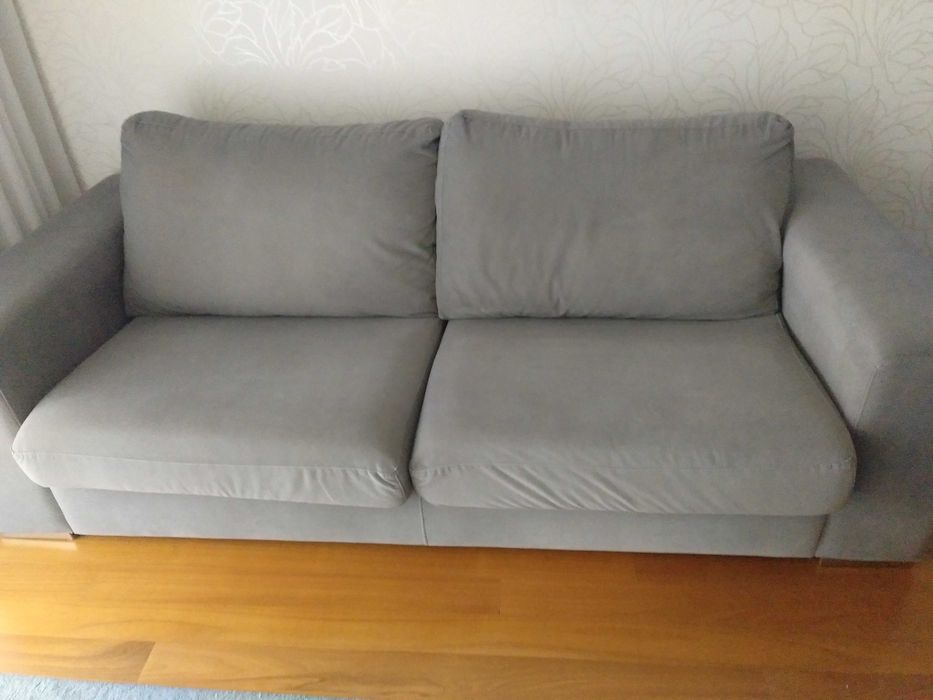 Sofá como novo em tecido impermeável