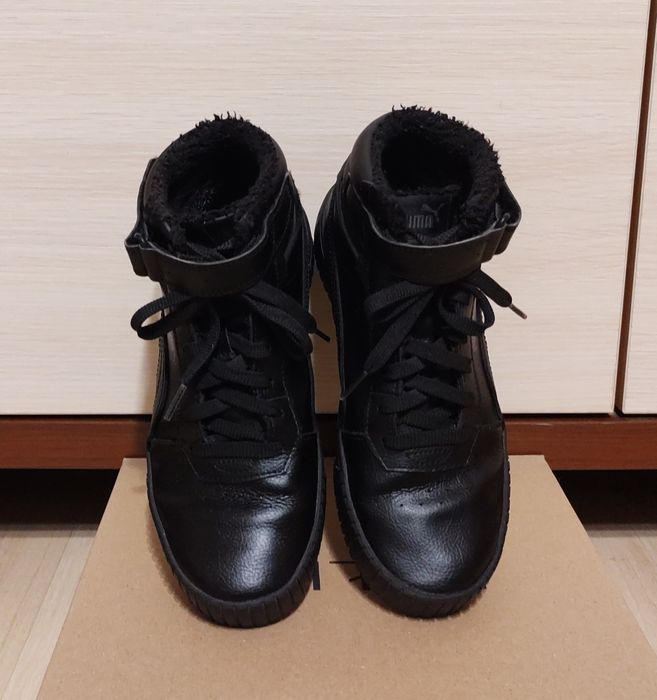 Buty damskie z kostkę, sneakersy / Puma Carina Mid 2.0, skóra