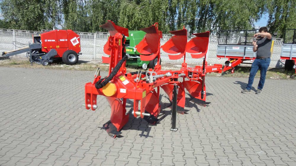 Pług Obrotowy obracalny Akpil MIXDUE Akapil KM80 KM180
