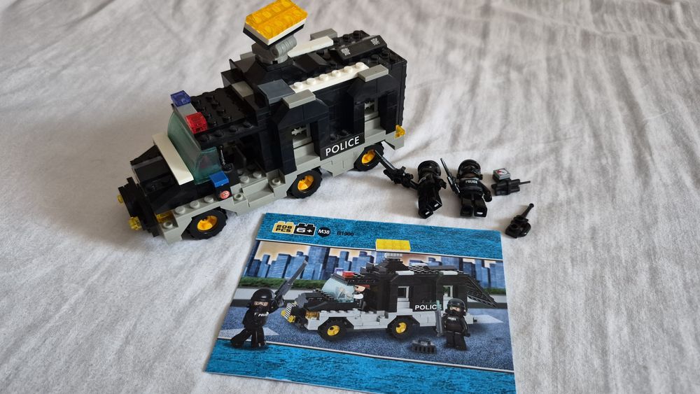 Конструктор лего Поліція 206 дет +