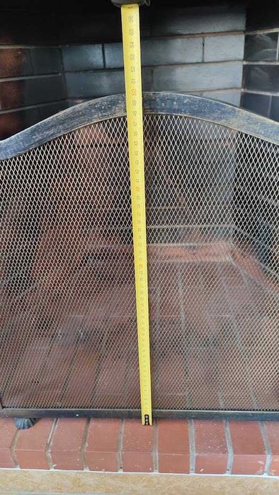 Vendo uma grelha para lareira