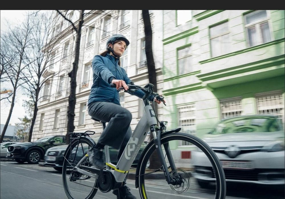 Rower  elektryczny miejski Husqvarna Towner 2 BOSCH