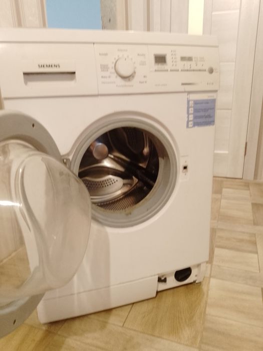 Пральна машина Siemens WM12E363PL