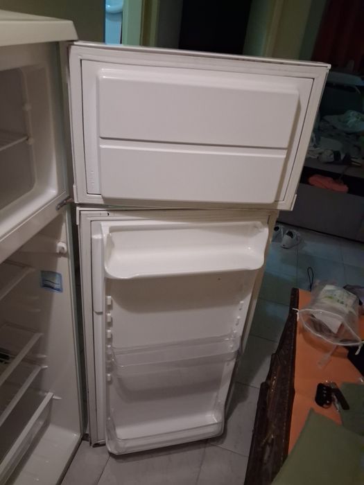 Frigorífico  zanussi  quase novo