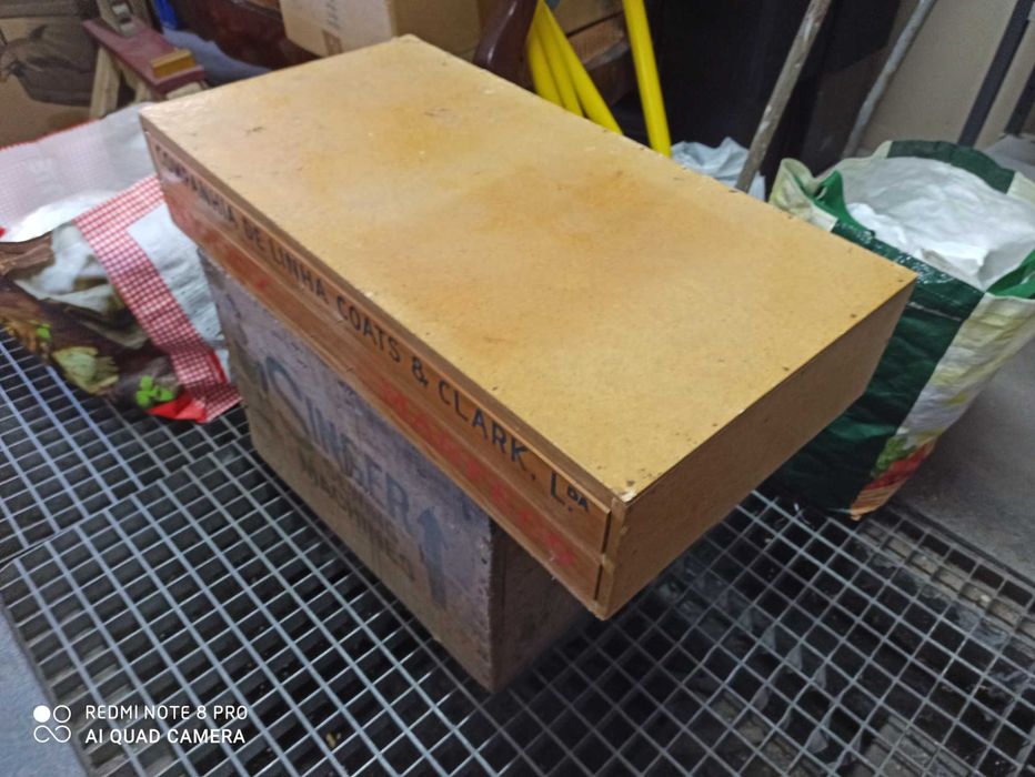 Antigo Organizador - Companhia de Linha Coats & Clark, Lda