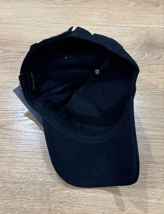 Кепка calvin klein  разпродаж