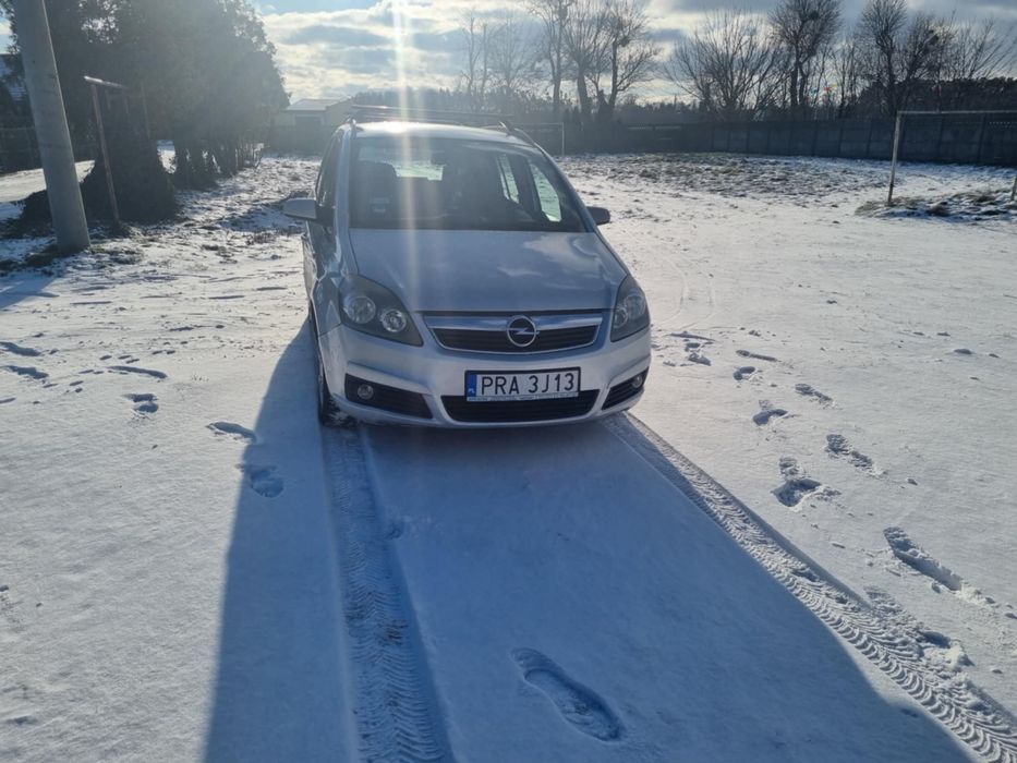 Opel Zafira B.