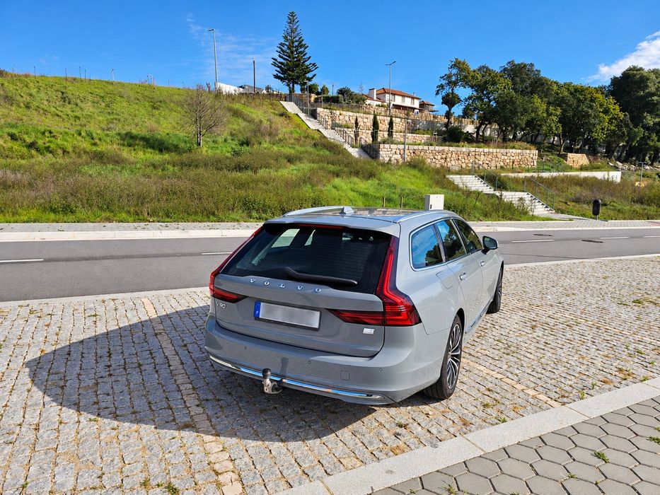 Volvo V90 T6 Recharge AWD | 2023 | 350 CV | Plug-in Hybrid — photo 4