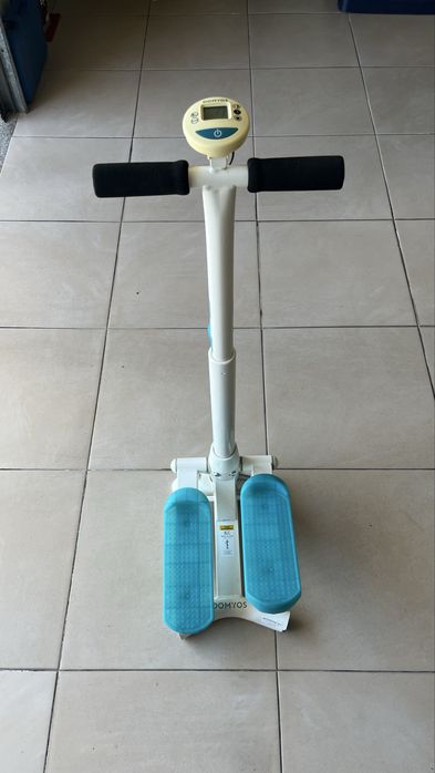 Mini Stepper Domyos com Guiador e Contador Digital