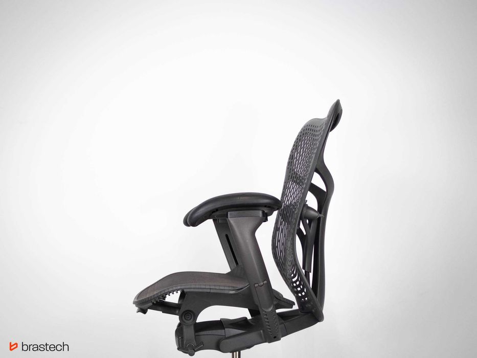 Fotel biurowy Herman Miller Mirra 2