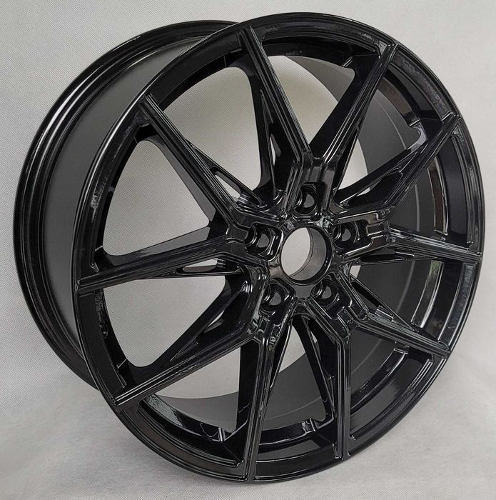 Felgi 18 Audi A3 8V Seat Leon 4 Skoda Octavia 4 3 VW Touran 3 Golf 7 8