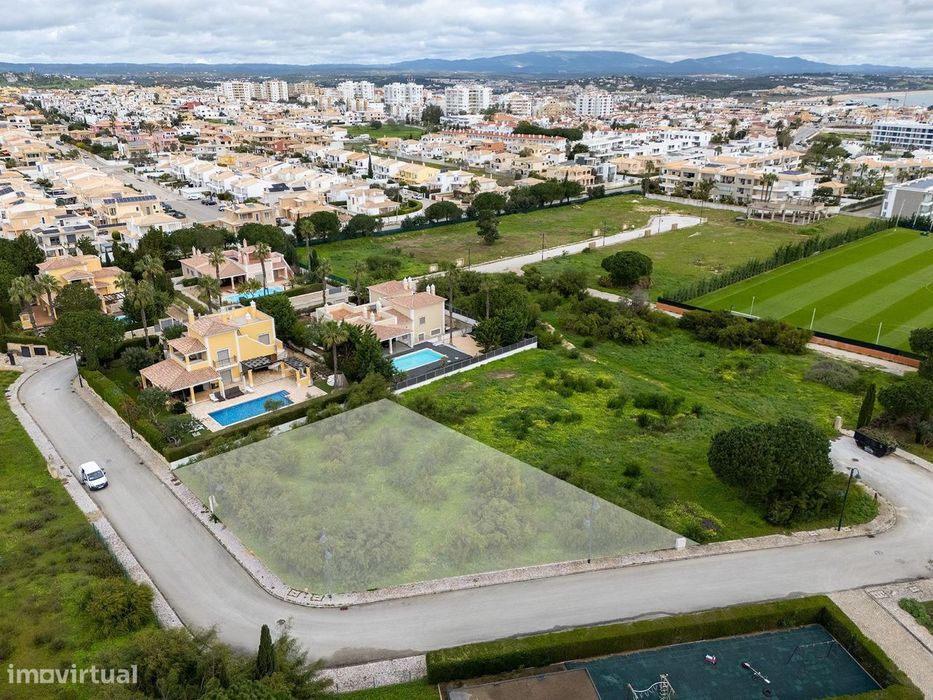 Lote Para Construção No Porto De Mós