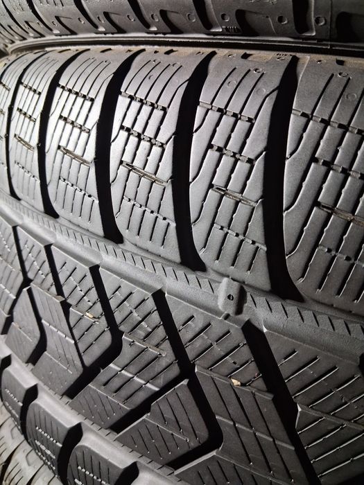 255/55 19 Pirelli scorpion WINTER Шини б/у зима