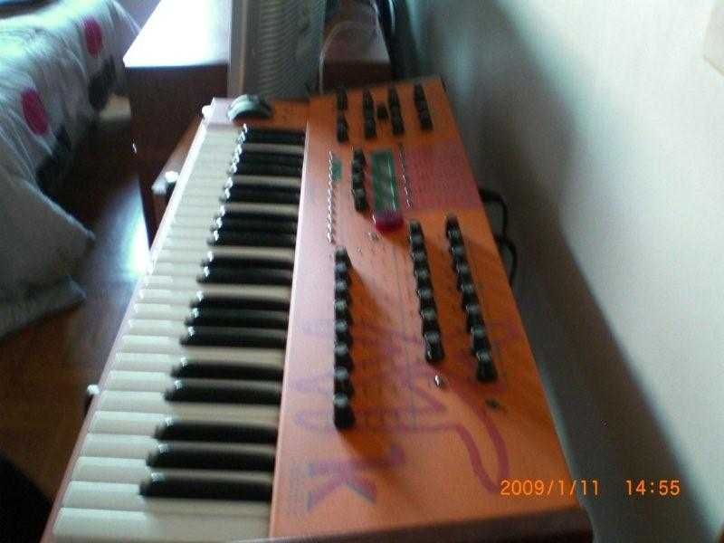 Sintetizador Waldorf Microwave  XTk