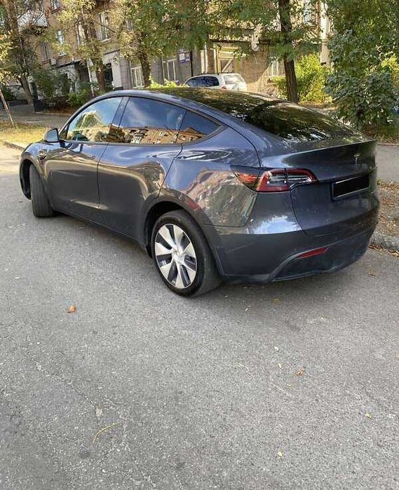 tesla model y 2020