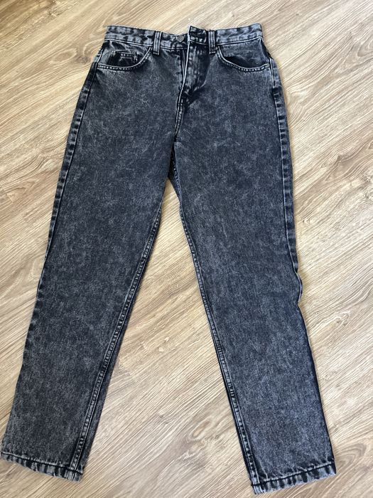 nowe jeansy Sinsay MomFit rozmiar 36